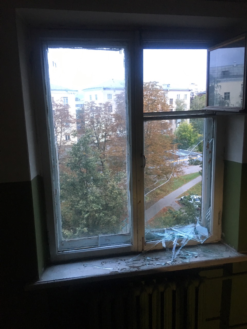 Замена обычного стекла в старом окне